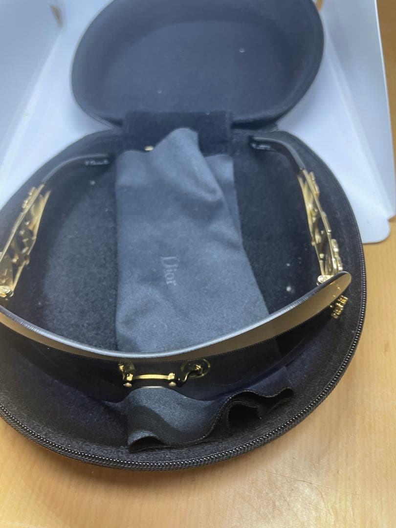 ディオール　Dior サングラス　ロゴ　モチーフ　美品