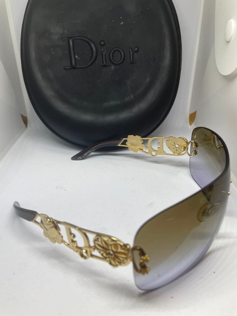 ディオール　Dior サングラス　ロゴ　モチーフ　美品