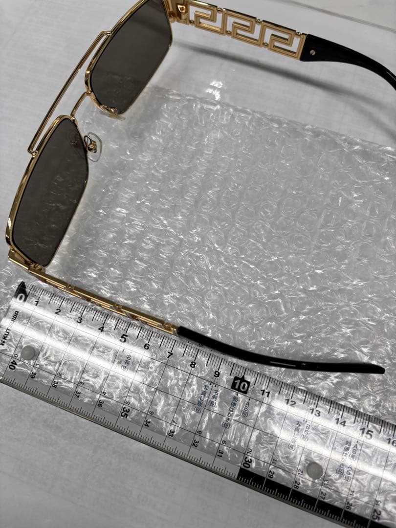 VERSACE ゴールド サングラス　ヴェルサーチ