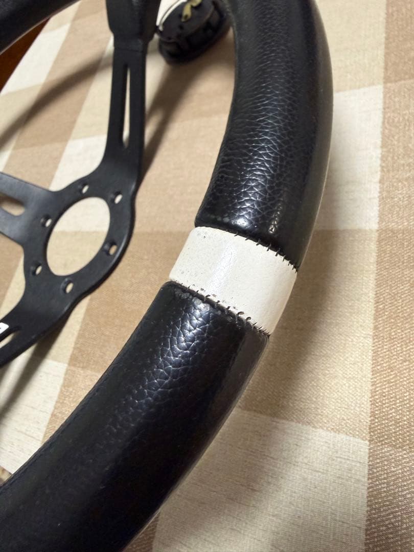 MOMO フルスピード ステアリング ディープコーン