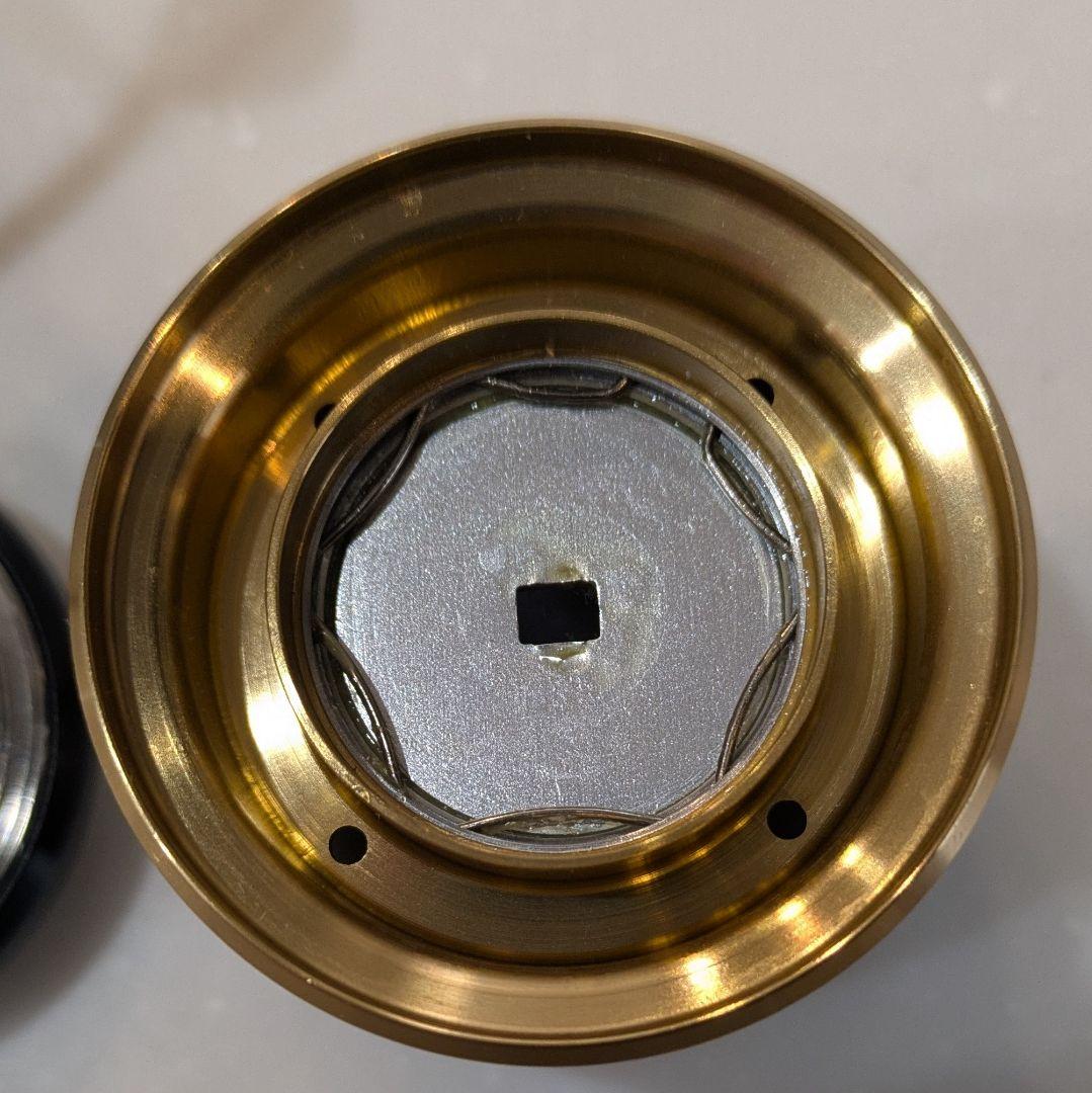 ダイワ　20ルビアスFC LT 2500S-XH クイックドラグノブ