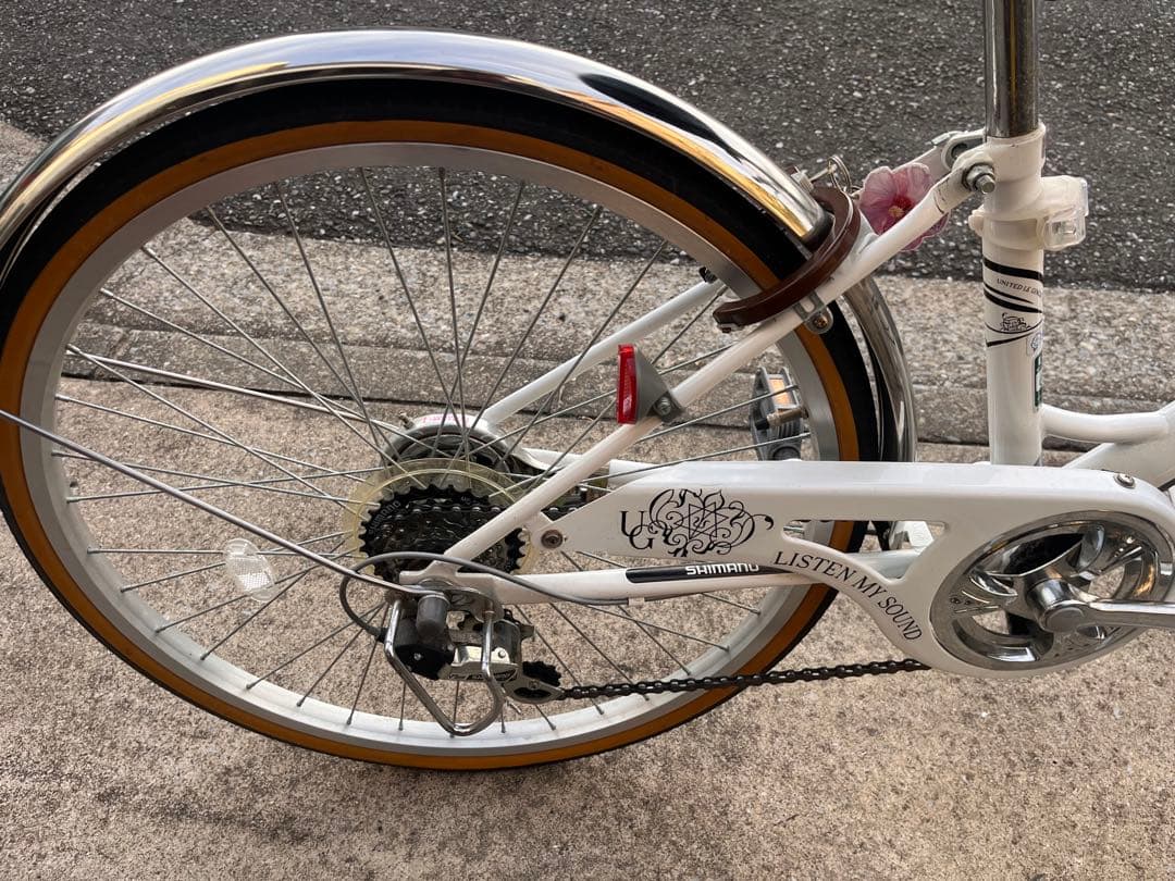24インチ自転車(前面バスケット付)　ホワイト