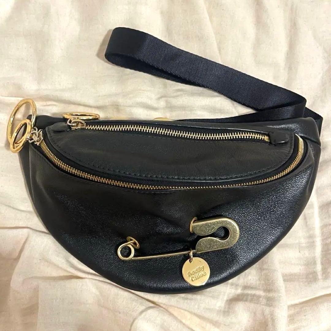 【シーバイクロエ　seebychloe】ボディバッグ