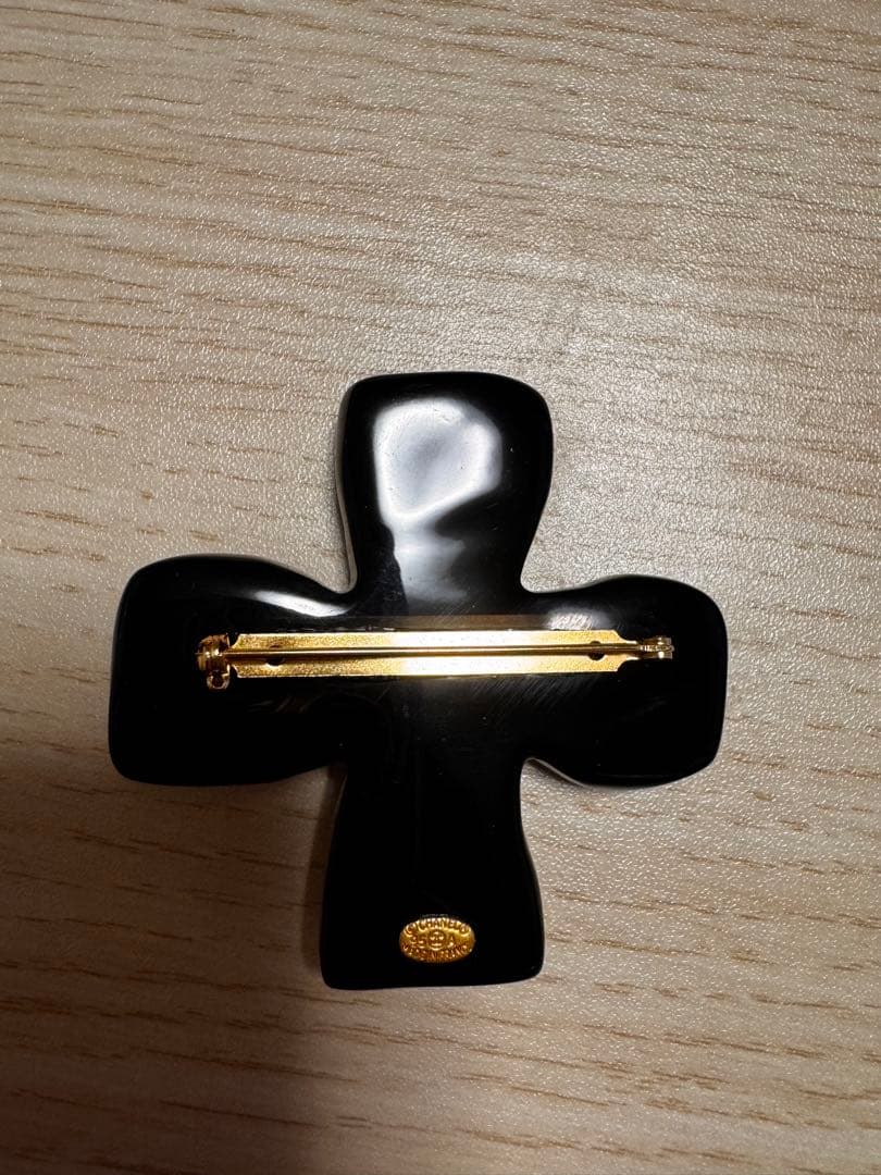 CHANEL ヴィンテージブローチ　クロスデザイン　CCマーク