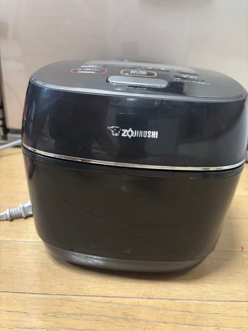 象印 炎舞炊き 圧力IH炊飯ジャーNW-JU10 -2019年製