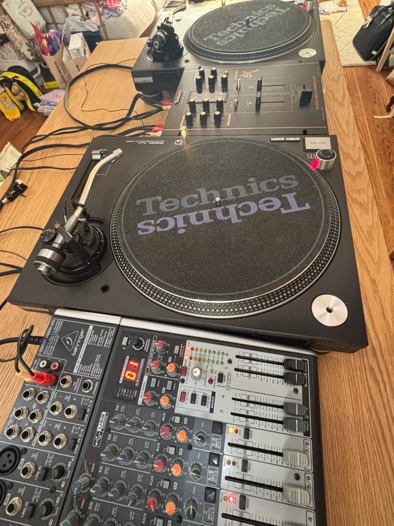 Technics SL-1200 MK5 +ミキサー、BEHRINGERミキサー
