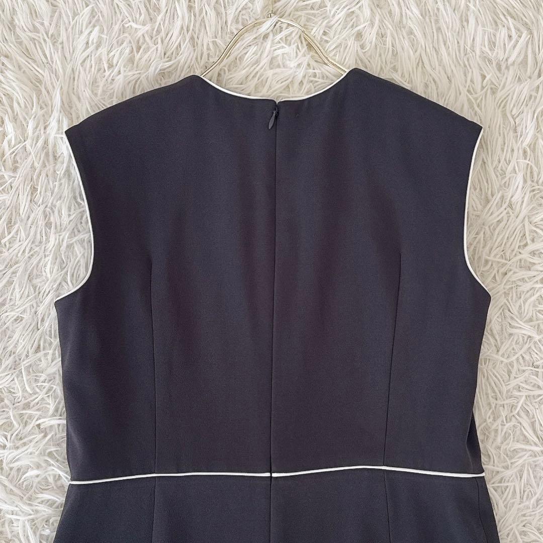 美品 BEIGE, ベイジ✨CINDY クルーネックドレス チャコールグレー 2