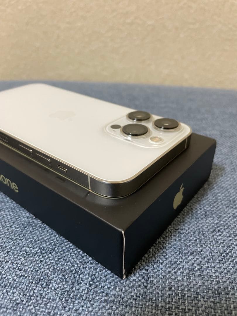 iPhone 13 Pro シルバー256GB シムフリーバッテリー新品100%
