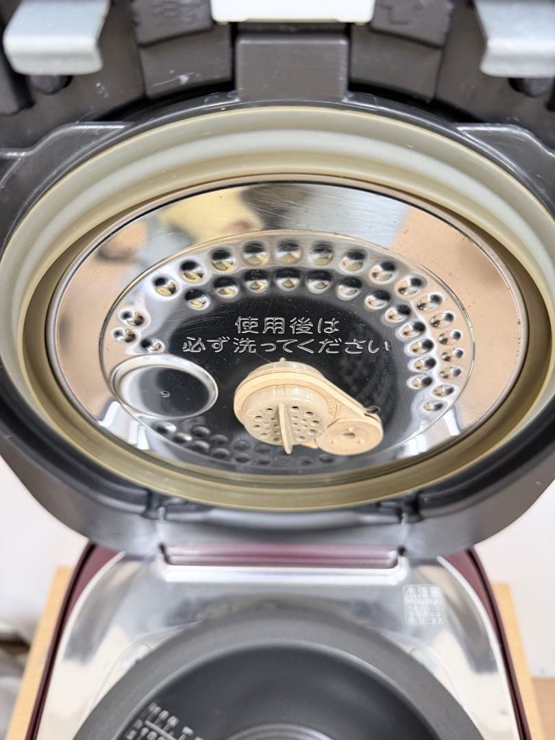 TOSHIBA 圧力IH 炊飯器 RC-10VXM 5.5合炊き 2018年製