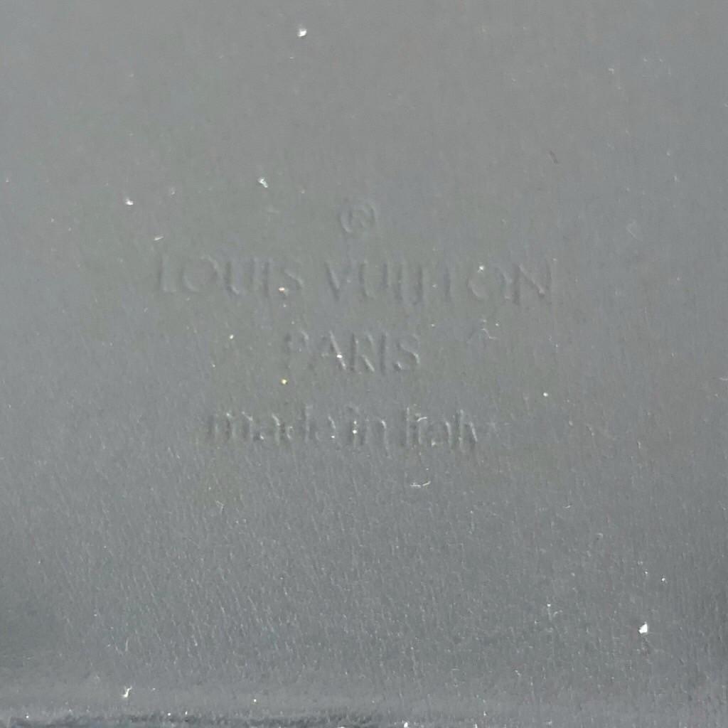 LOUIS VUITTON ルイヴィトン アイトランク モノグラム スマホケース