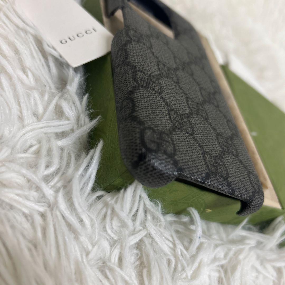 新品 未使用 GUCCI iPhone 15 PRO ケース　gg柄　正規品