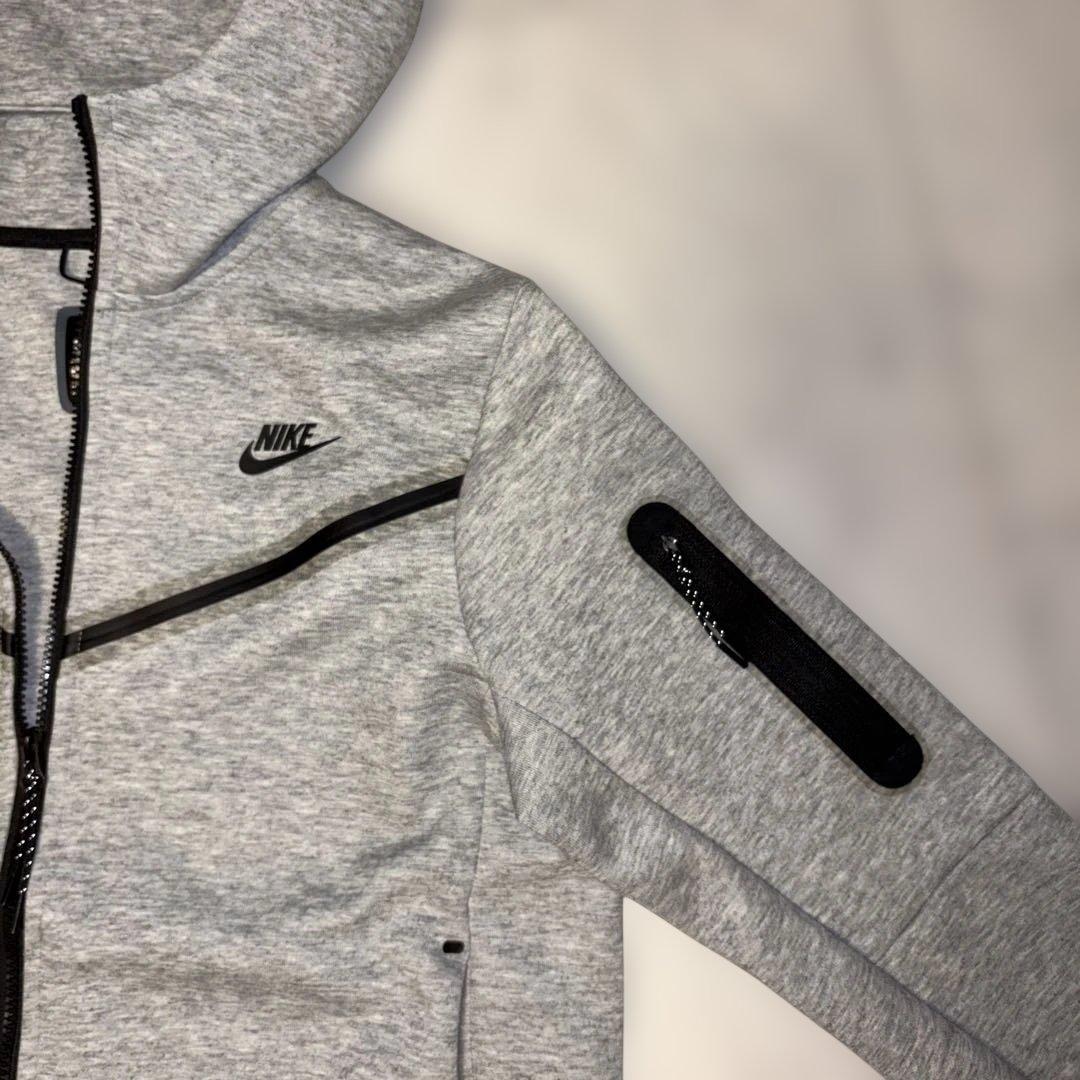 Nike グレー ジャージ上下セット Mサイズ
