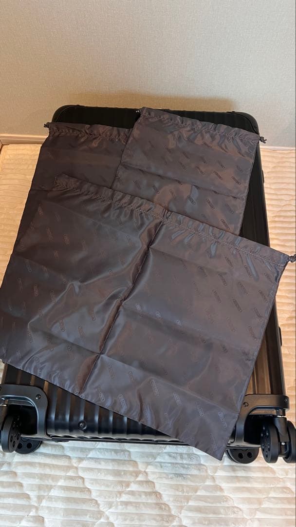 RIMOWA リモワ トパーズ ステルス 82L 986.15 4輪新品です