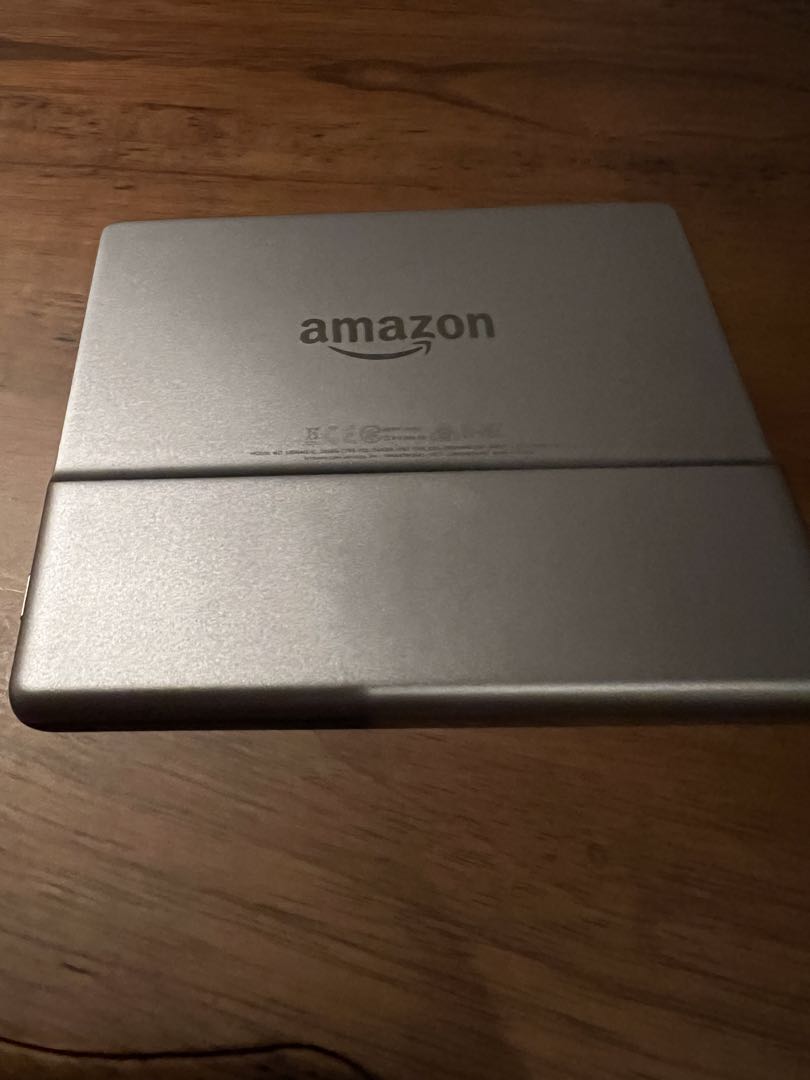 Kindle Oasis（第10世代）　広告付き/ wifiモデル　本体のみ