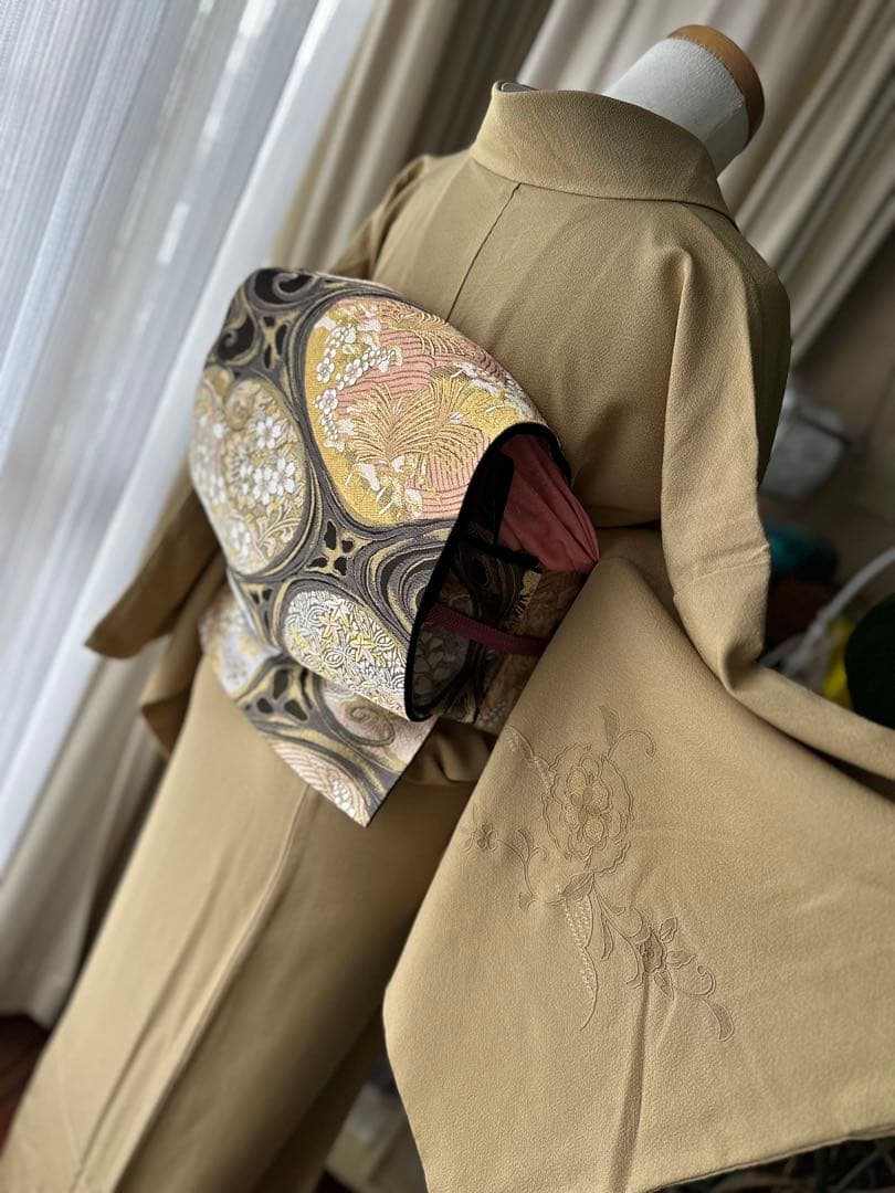 付け下げ訪問着 辛子色 正絹 高級ちりめん素材に汕頭刺繍 単品