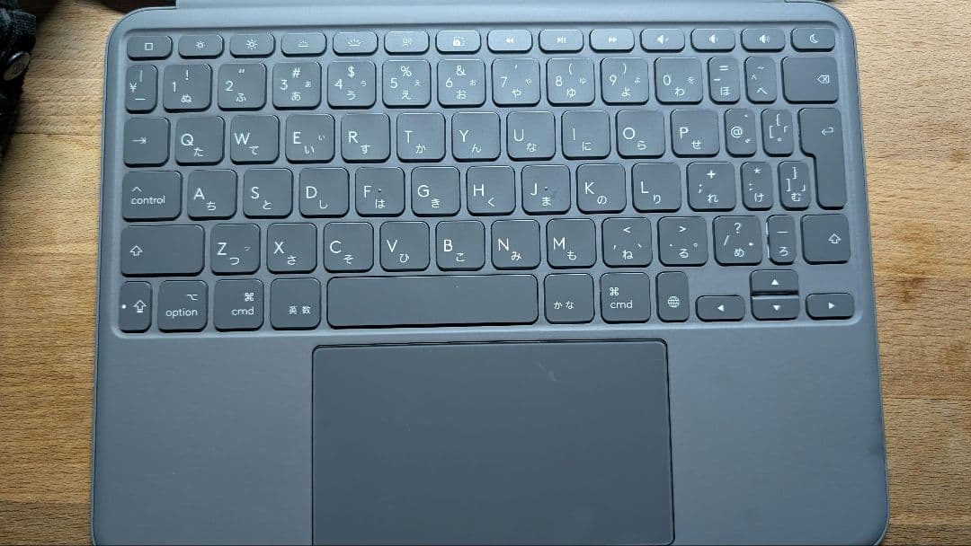 iPad Air 11inch M2M3用 logicoolキーボード