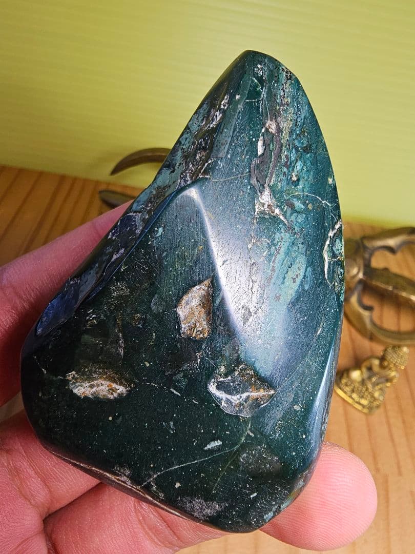 出雲の青石 原石