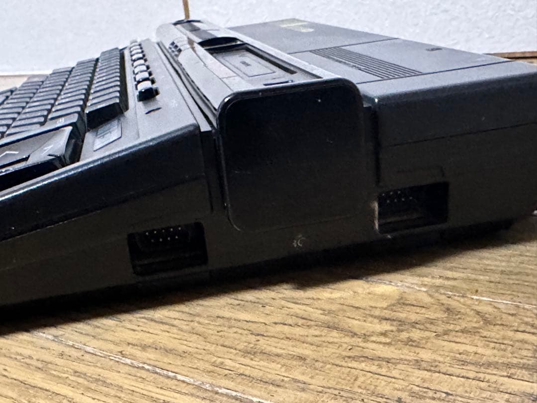 【送料込み・本体のみ、電源ケーブルなし】SONY MSX2 HB-F1
