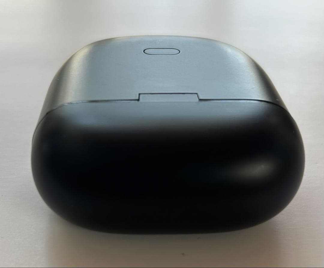 【美品】BOSE 充電ケースのみ ワイヤレスイヤホン 黒 ブラック 充電器