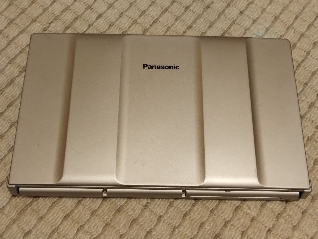 液晶画面15.6インチ8GB Panasonic CF-B11 SSD240GB