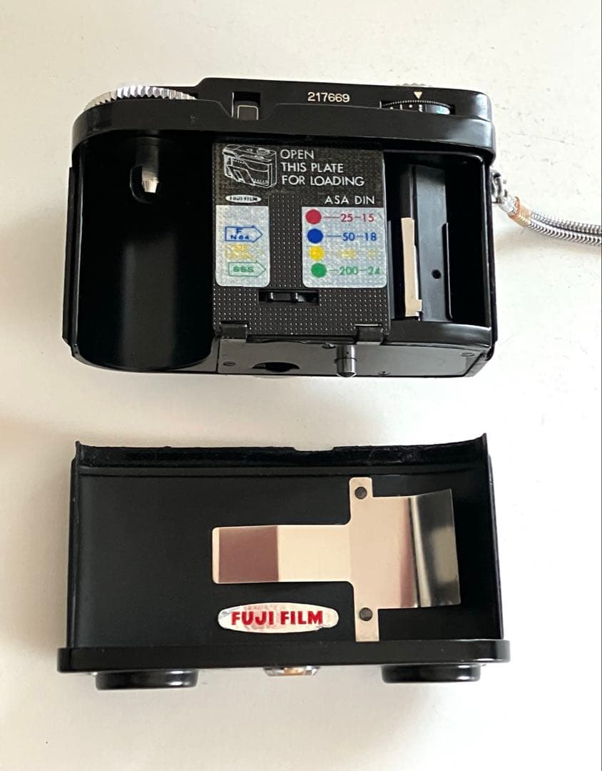 フジカミニ　FUJICA mini　ハーフカメラ　希少　動作品　美品