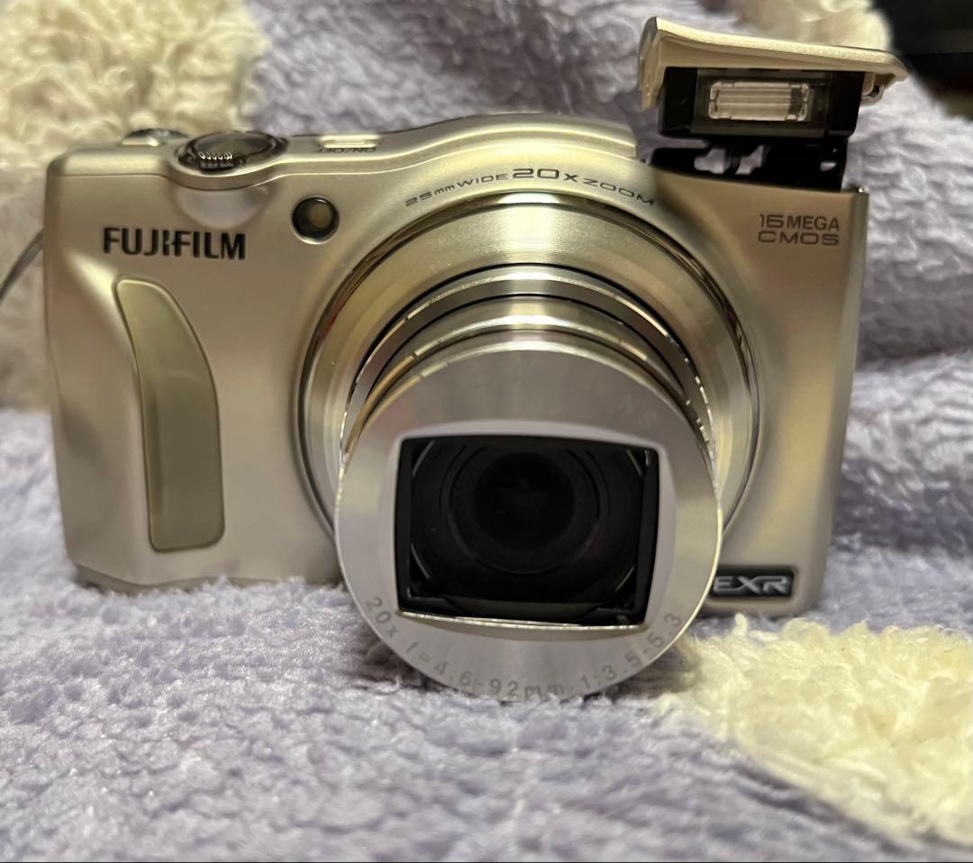 FUJIFILM FinePix F770EXR 本体