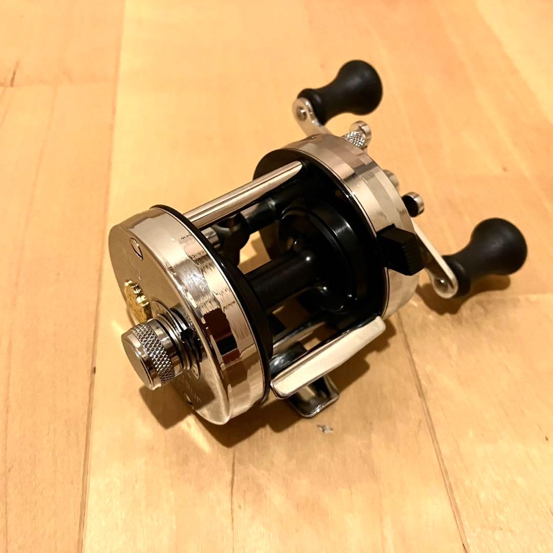 【美品】アブガルシア アンバサダー 2500C IARクローム