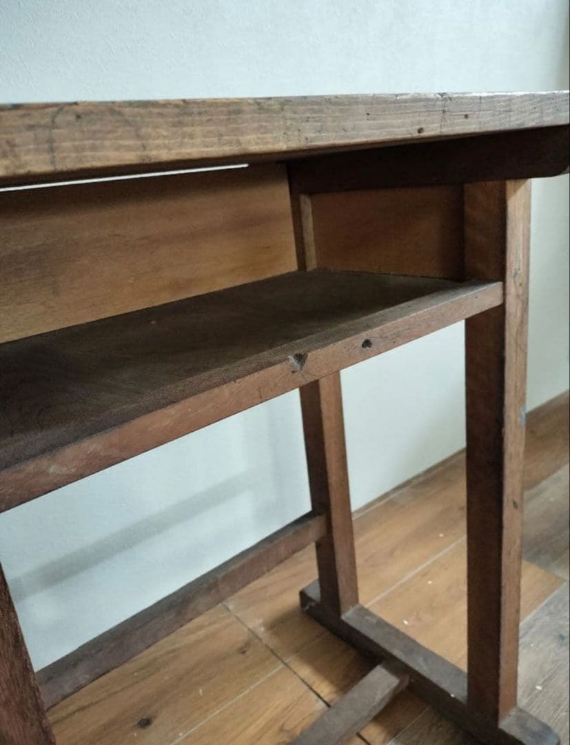 引っ越し前セール　アンティーク　机　学習机　古道具/昭和レトロ/小学校机