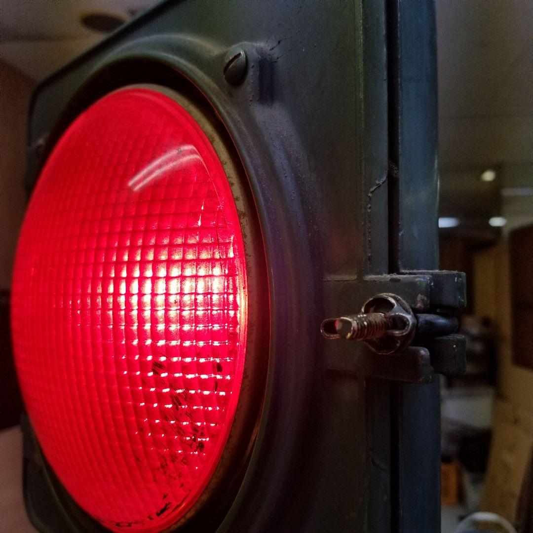 引取限定 アメリカ ビンテージ 信号機 Crouse Hinds製 作動品 映え