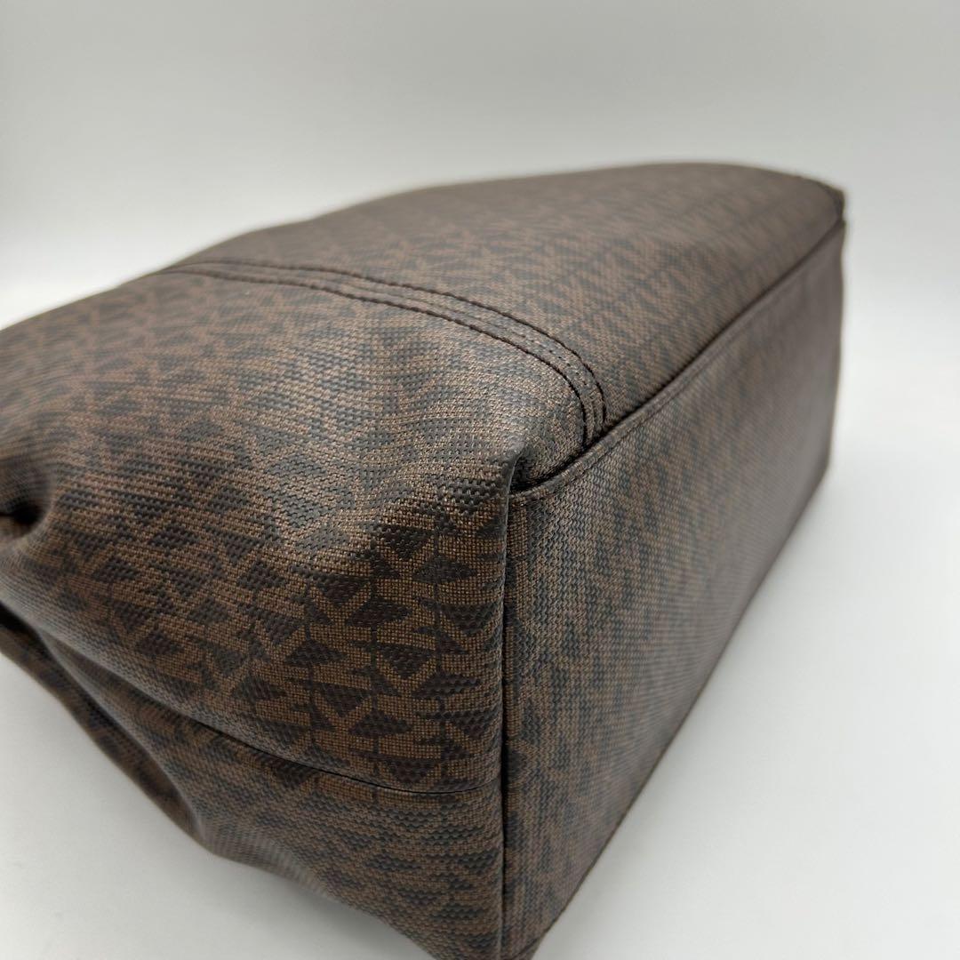 未使用級　マイケルコース　ショルダーバッグ　2way　pvc　MK柄　ロゴ　A4