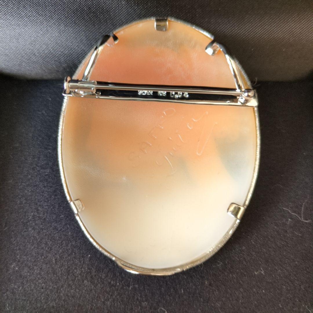 シェルカメオブローチ(作家物）ジュゼッペ・テソリエーレ作