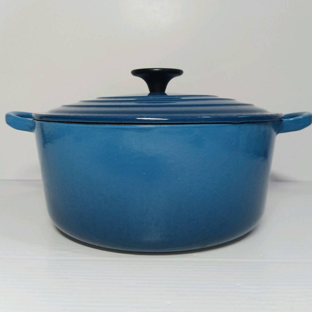 ルクルーゼ ココット・ロンド 24cm 両手鍋 マルセイユブルー 調理器具 青