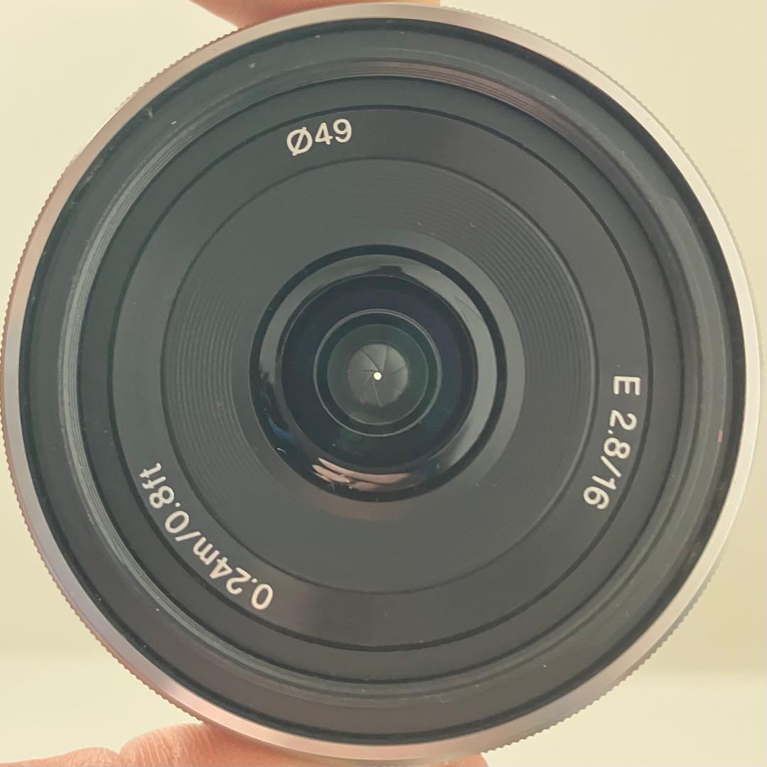 SONY E16mm F2.8 SEL16F28 シルバー キレイ　動作写りOK