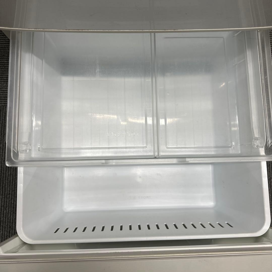 送料込みPanasonic 冷蔵庫 NR-FTF424-H シルバー　2257