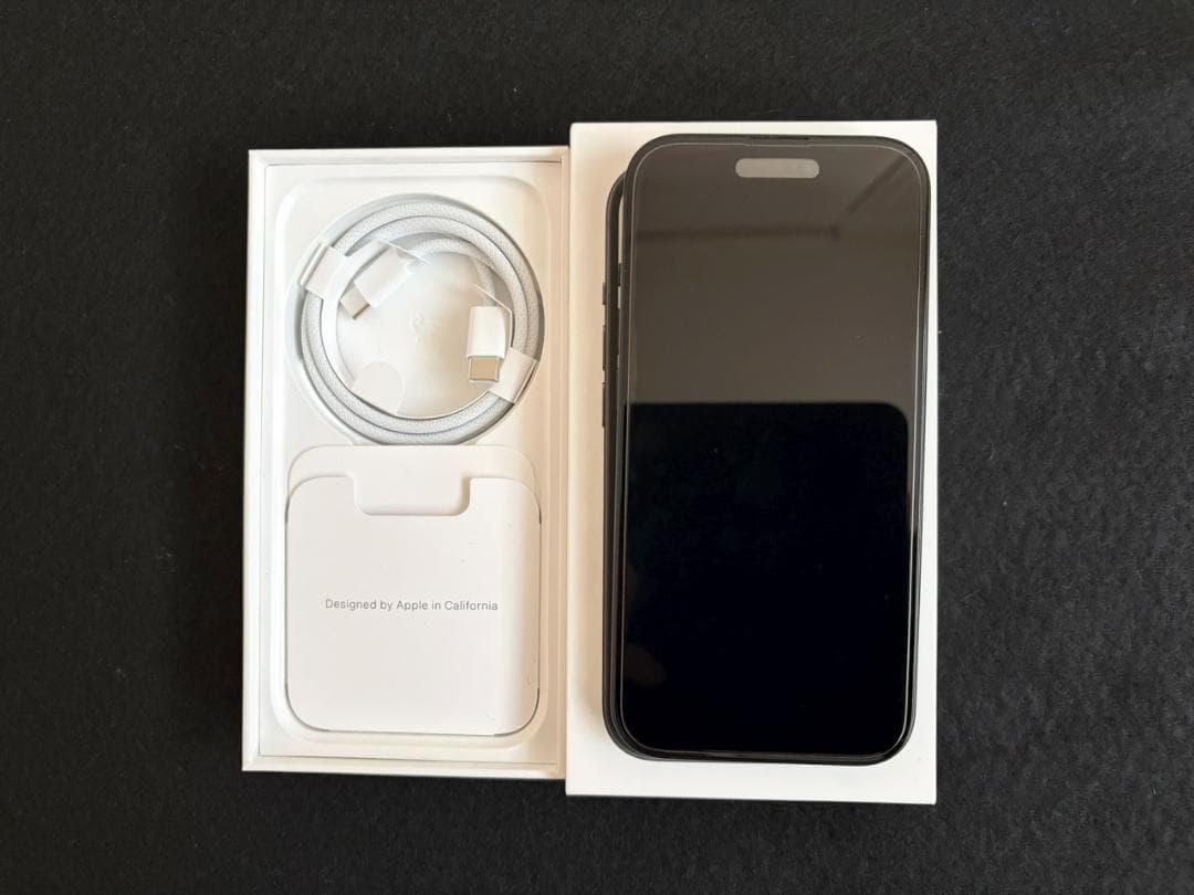 【美品】iPhone15 128GB ブラック 最大容量100% SIMフリー