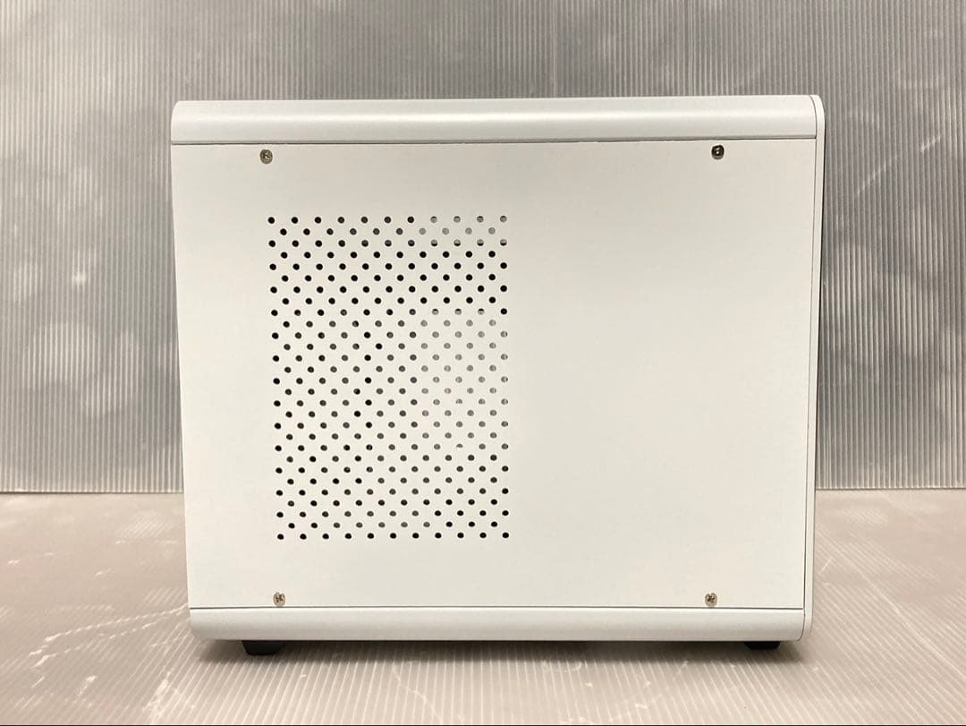 RAIJINTEK Mini-itx METIS PLUS(ホワイト)