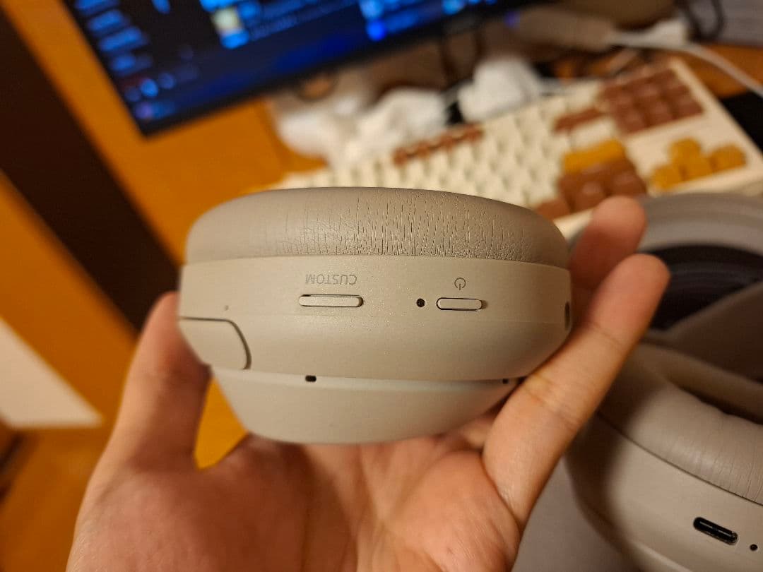 SONY WH-1000XM4 ワイヤレスヘッドホン グレー ケース付き