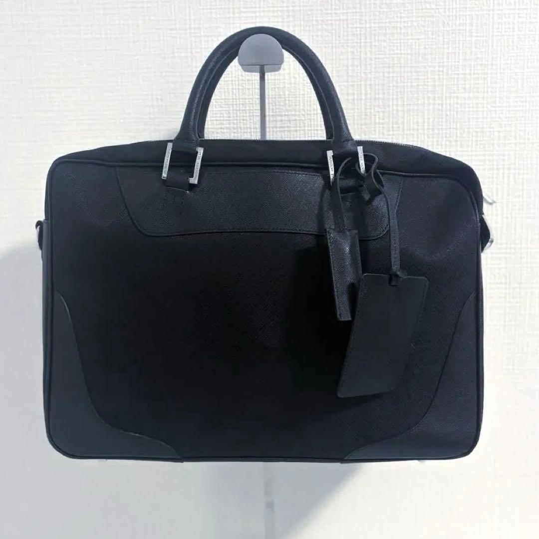 ほぼ未使用　PELLE MORBIDA ブリーフケース　キャタピーノ　ブラック