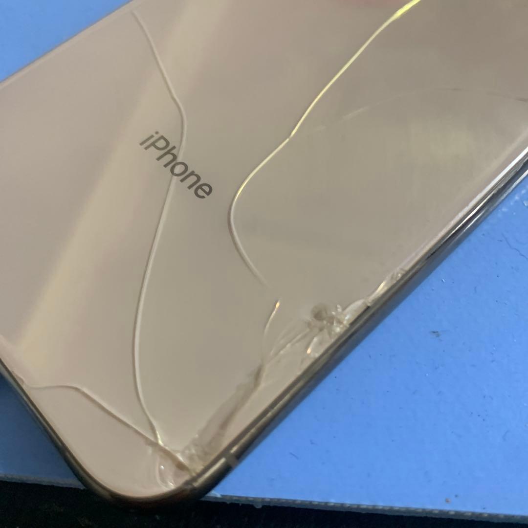 Apple iPhone Xs 256GB 背面ひび割れあり