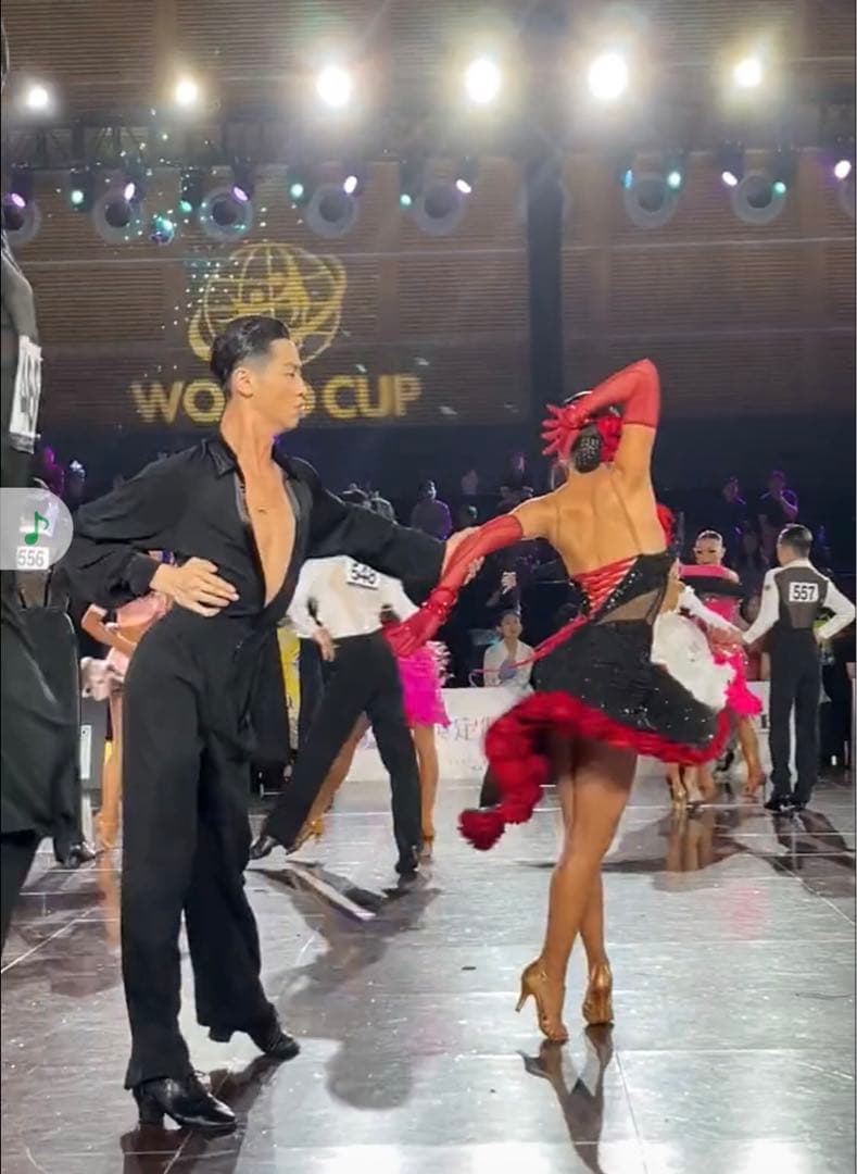 社交ダンスドレス　ラテンドレス　競技ダンスドレス