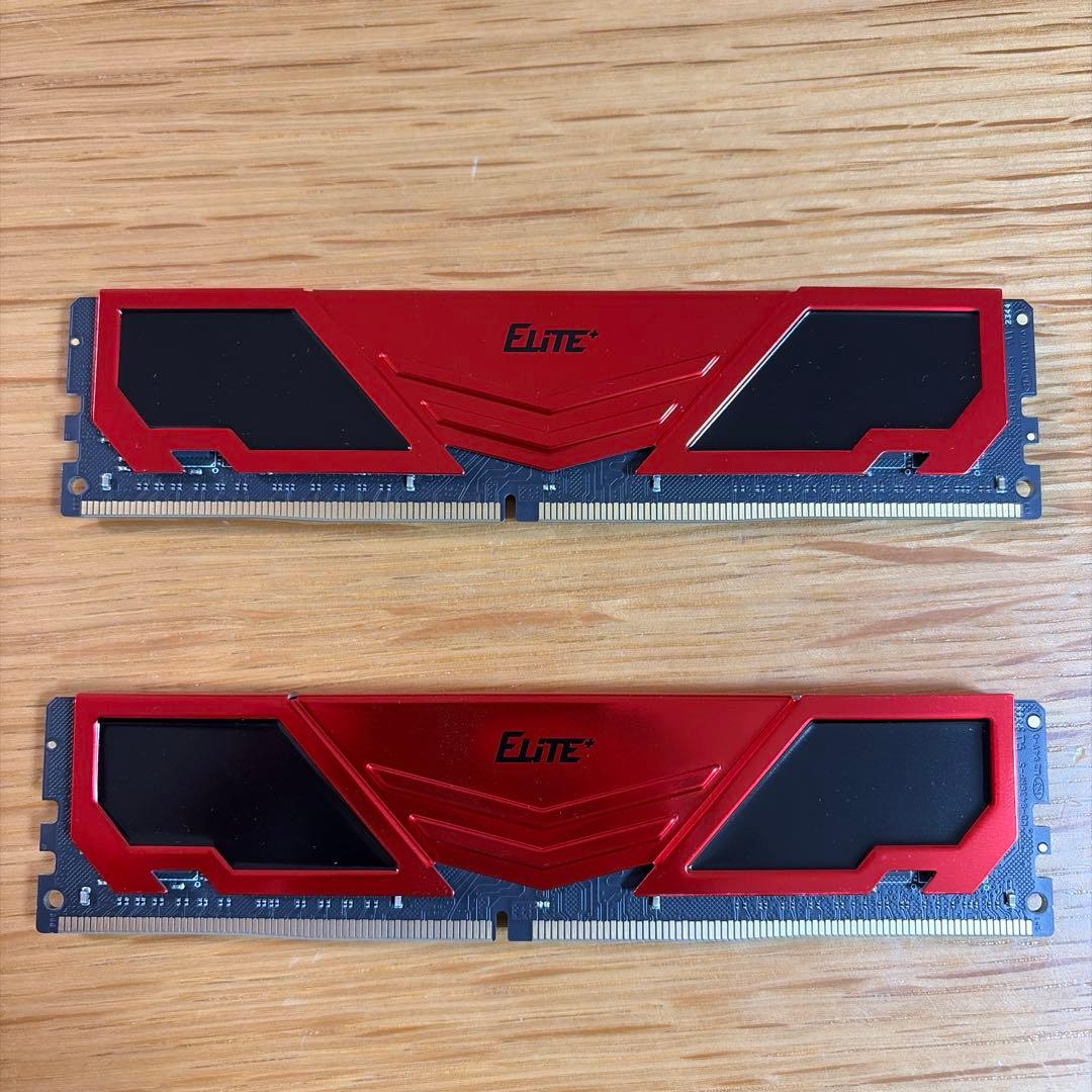 TEAM GROUP デスクトップ用DDR4 16GB２枚セット