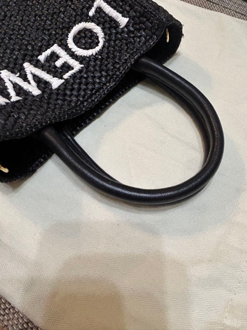 ロエベLOEWE ラフィア　トートバッグ　ショルダー　ロゴ