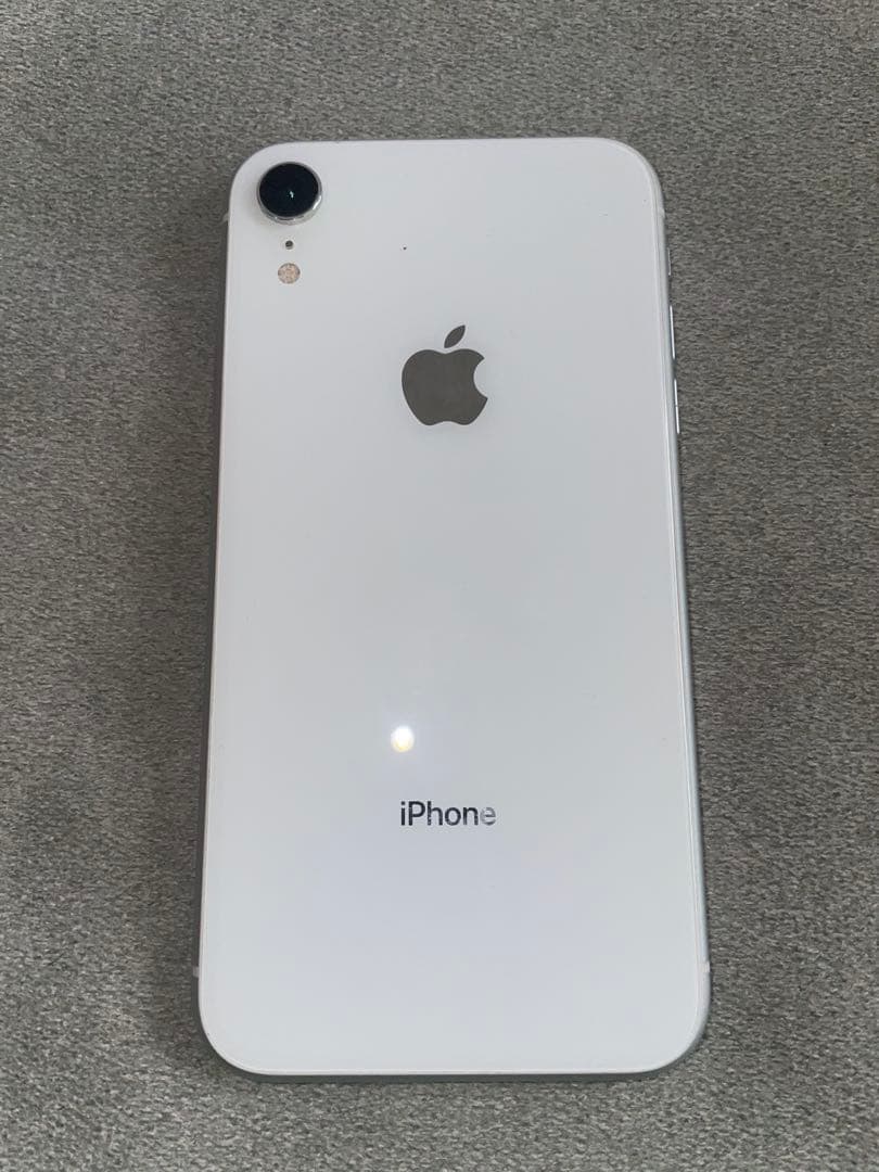 moshi 　iPhone XR 64GB