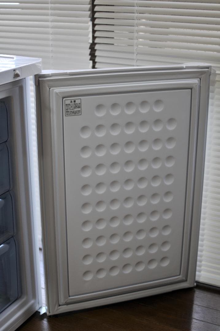 美品アイリスオーヤマ 冷凍庫 85L ホワイト IUSD-9B-W 2023年製