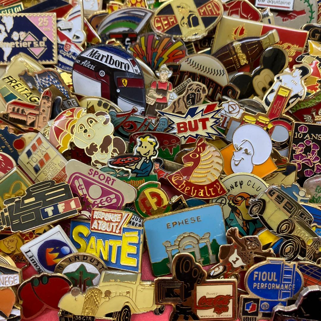 フランス雑貨★ピンバッジ大量220個セット★