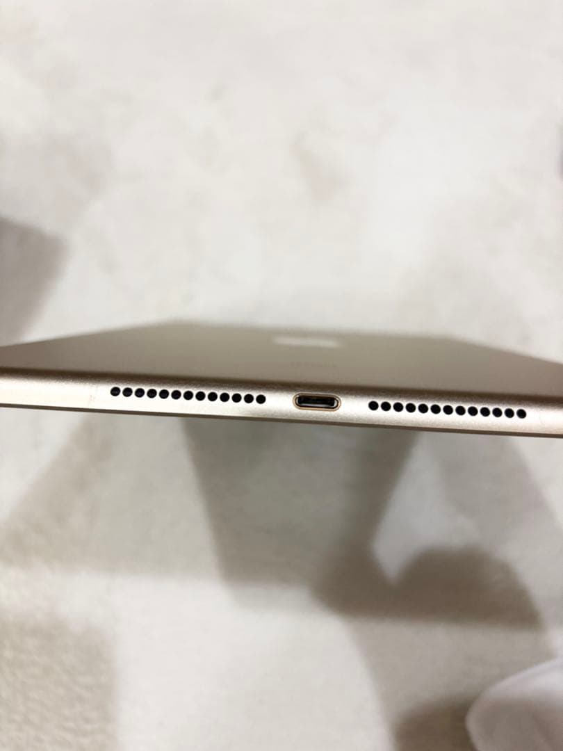 Apple iPad 第5世代 64GB