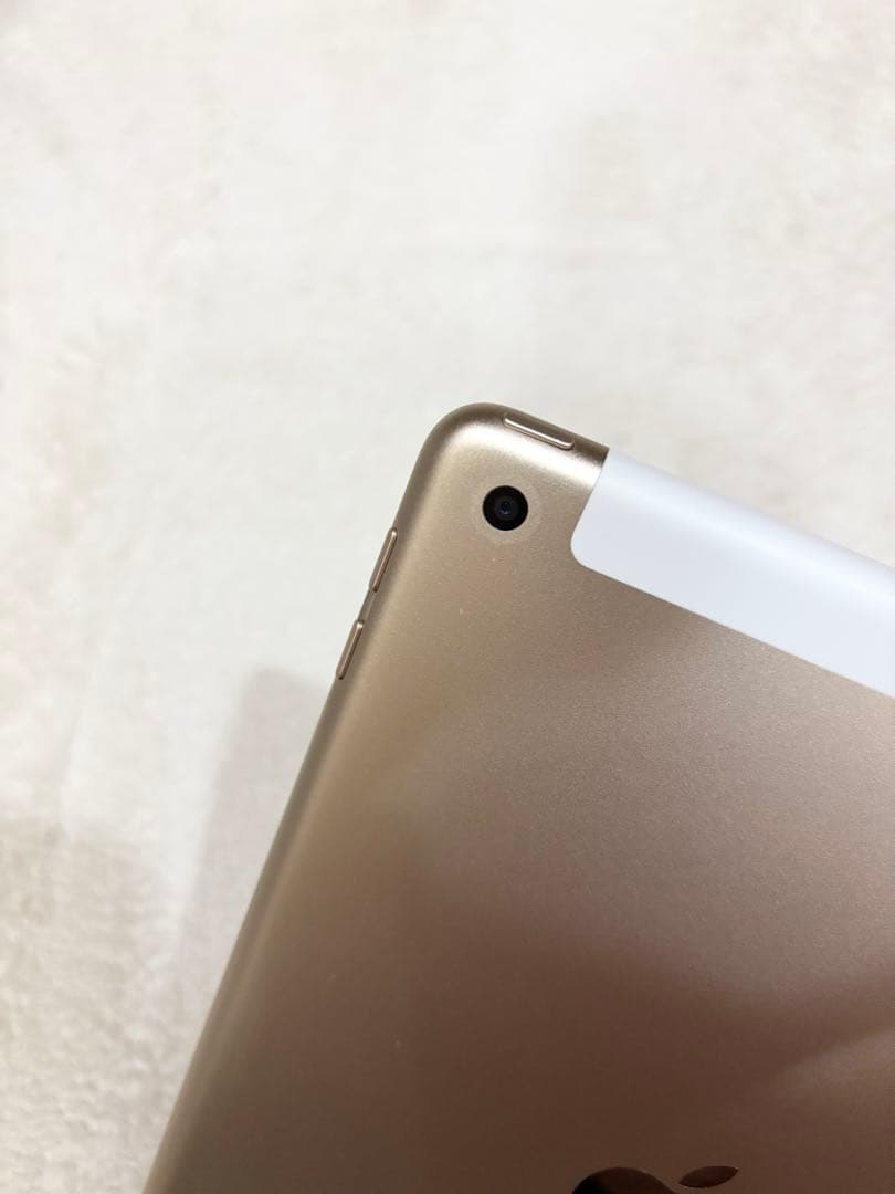 Apple iPad 第5世代 64GB