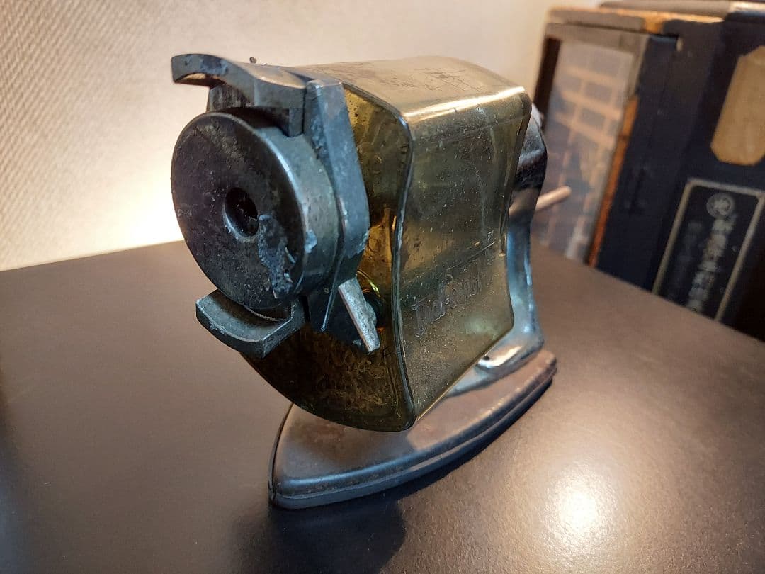 レトロ鉛筆削り／ビンテージ鉛筆削り／アンティーク雑貨／廃盤鉛筆