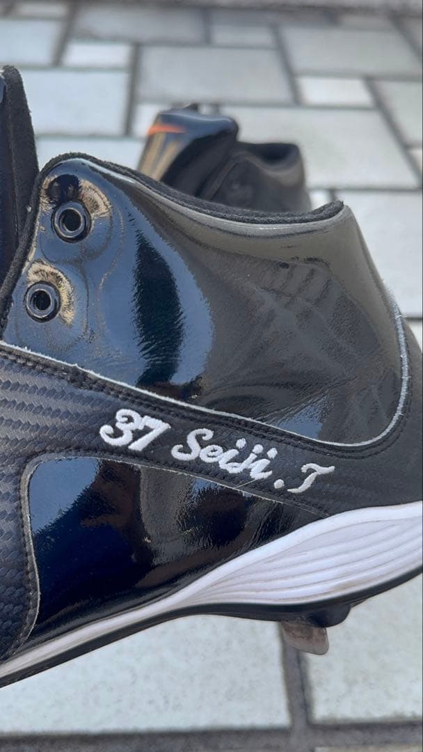 【読売ジャイアンツ選手 実使用スパイク】 NIKE／金具スパイク／27cm