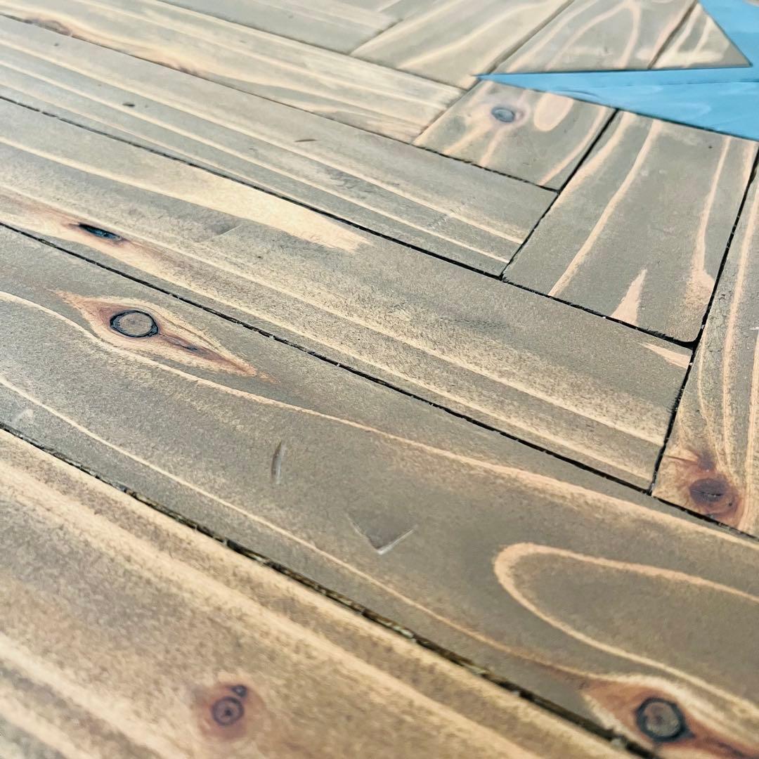 木製ヘリンボーンローテーブル ヴィンテージ仕上げ